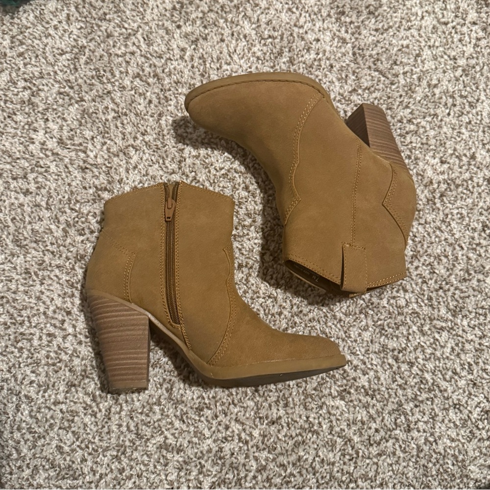 American Eagle Outfitters Brown Heeled Boots